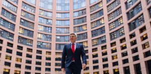 Νικόλας Φαραντούρης