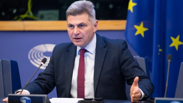 Νικόλας Φαραντούρης