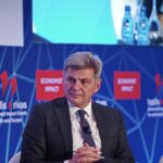 Φαραντούρης από Economist