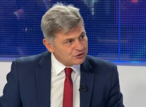 Νικόλας Φαραντούρης