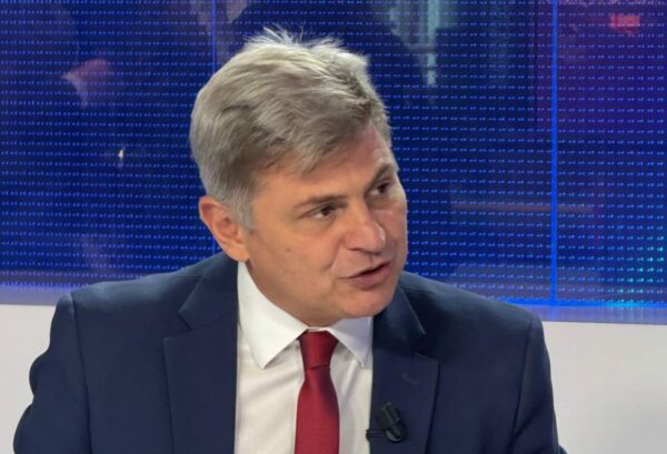 Νικόλας Φαραντούρης