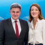 Νικόλας Φαραντούρης, Κλαούντια Μέτσολα